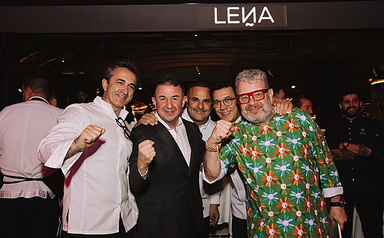 Imagen principal - Homenaje a Martín Berasategui en Puente Romano: una velada con mucho &#039;garrote&#039; en Marbella