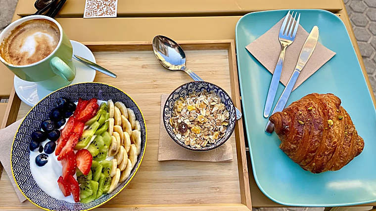 Café da manhã da Mel na Alameda.