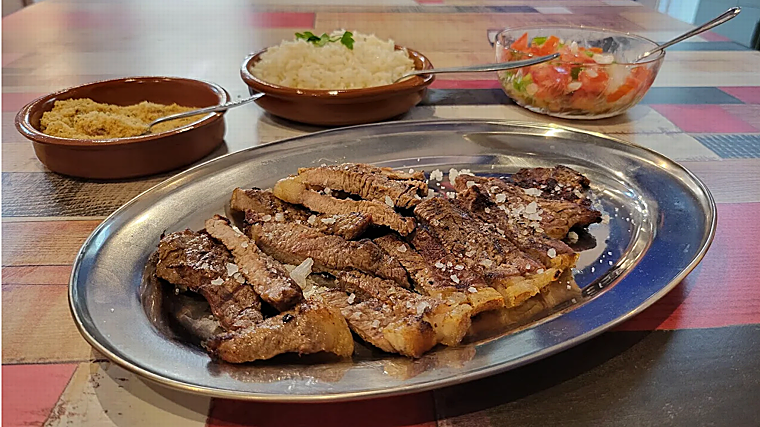 Grilled meat with toppings