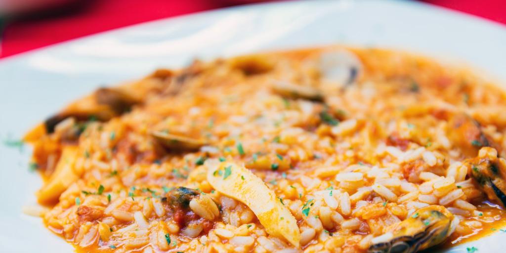288 recetas de arroz más allá de la paella