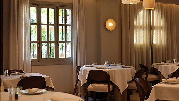 Salão interior de El Puerto