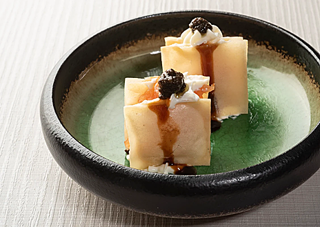 Imagem Secundária 1 - Pratos e Cardápio do Buffet Toyo Sushi.