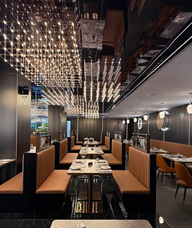 A segunda imagem 2 são alguns pratos do Toyo Sushi.