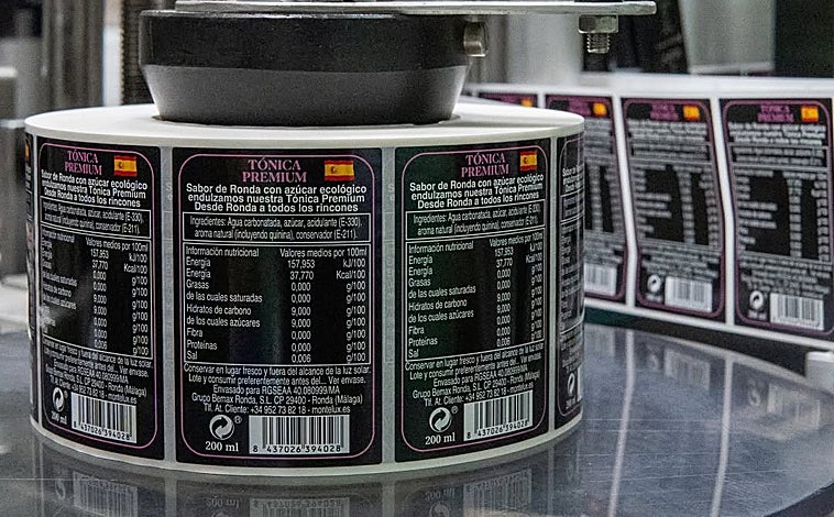 Imagem principal – Linha de produção Montelux