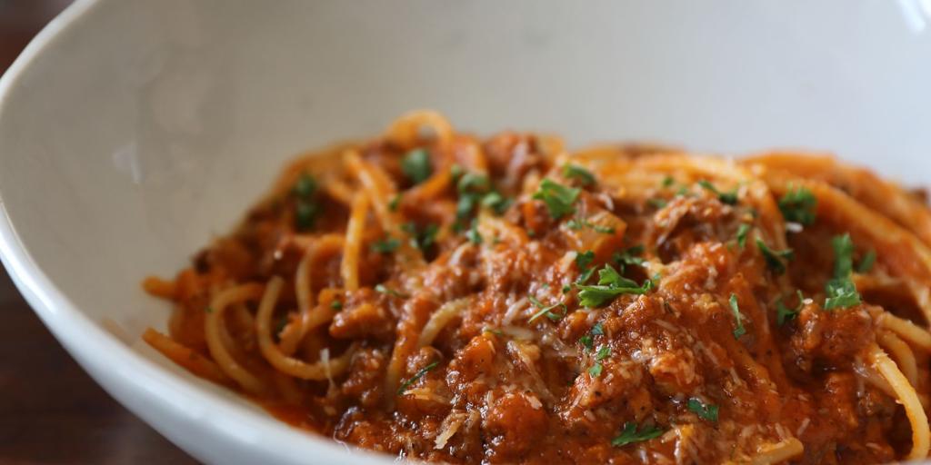 La receta de salsa de espaguetis italiana de 130 años que sigue siendo deliciosa a día de hoy