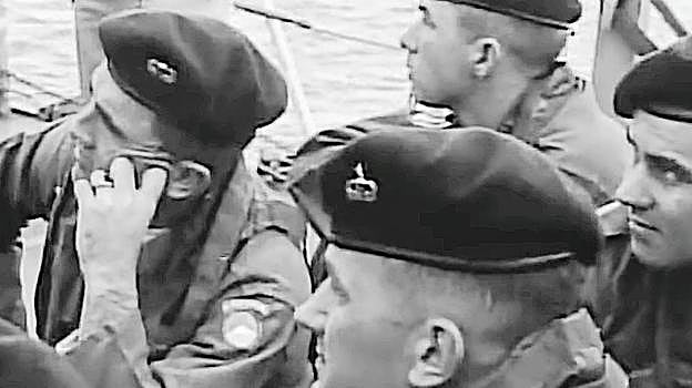 Boinas verdes de EE.UU. asistiendo en 1956 a un curso de infiltración