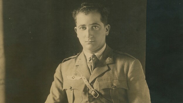 Retrato de Ramón Franco, en el Club Náutico de Las Palmas, el día antes de su salida para Cabo Verde, en 1926