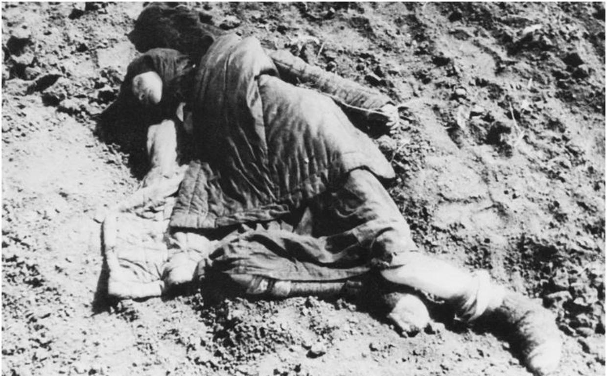 Una ucraniana cerca de Poltava, en el Holodomor (1921)