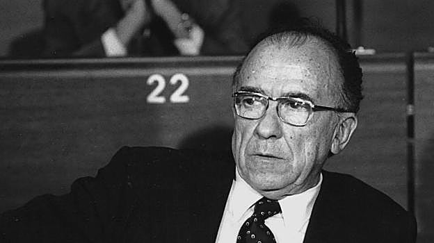 Santiago Carrillo, líder del PCE fue objeto de los más duros ataques de las escisiones.