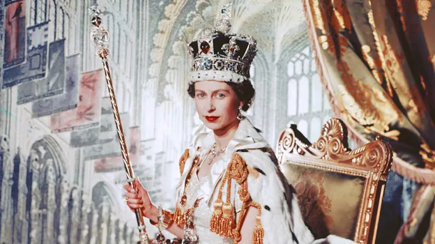 La reina Isabel II, el día de su coronación, en 1953