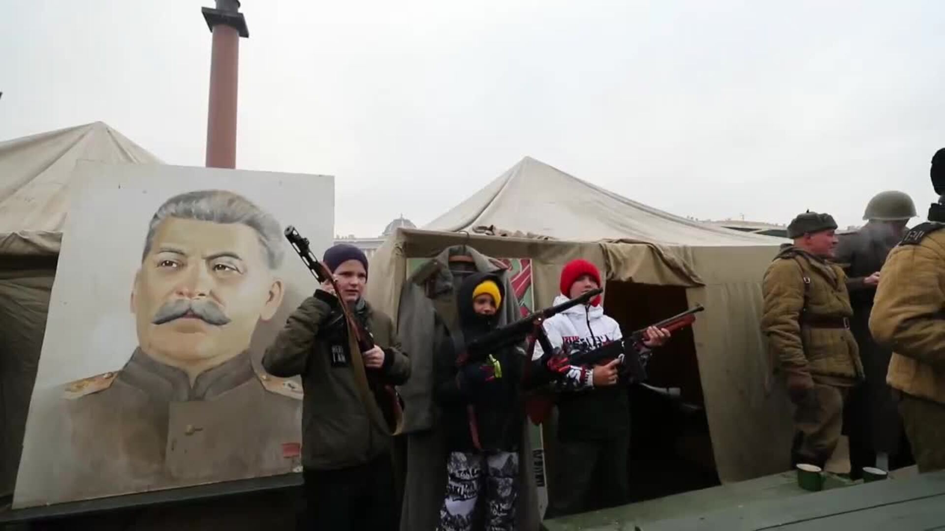 Rusos acercan el episodio del bloqueo de Leningrado a los más pequeños