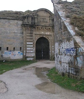 Imagen secundaria 2 - La fortaleza abaluartada de Jaca, la de San Fernando y la poligonal de San Cristóbal