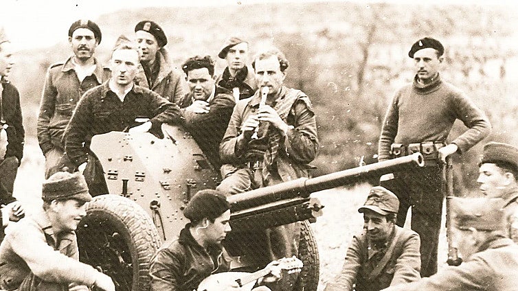 El extraño batallón de los Sin Nombre: la olvidada unidad que fue arrojada al frente de la Guerra Civil sin haber disparado jamás