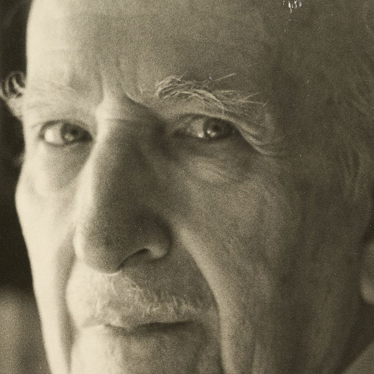 Documentos inéditos desvelan un error en la biografía de Vicente Aleixandre