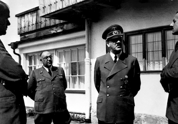 Los diarios del médico privado de Hitler siguen desvelando sus secretos más oscuros