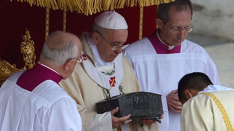 El misterio de los restos de San Pedro: así se buscó la tumba del primer Papa 2.000 años después