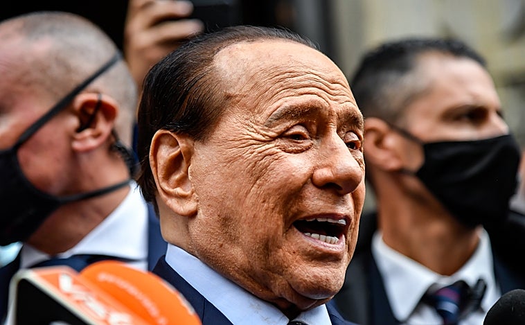 Berlusconi promete «mil euros mensuales a madres y abuelas» y «dentista gratis a los ancianos»