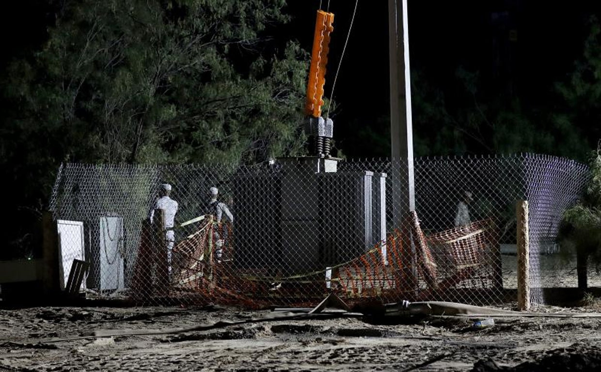 Integrantes de la Guardia Nacional en la zona donde se encuentran los mineros atrapados
