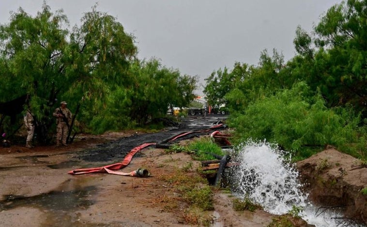 México adopta un nuevo plan para salvar a los 10 mineros atrapados tras otra inundación