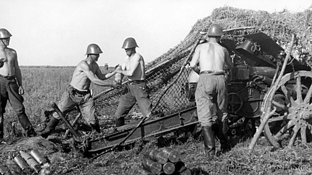 Artillería pesada rumana en acción en el frente de Don