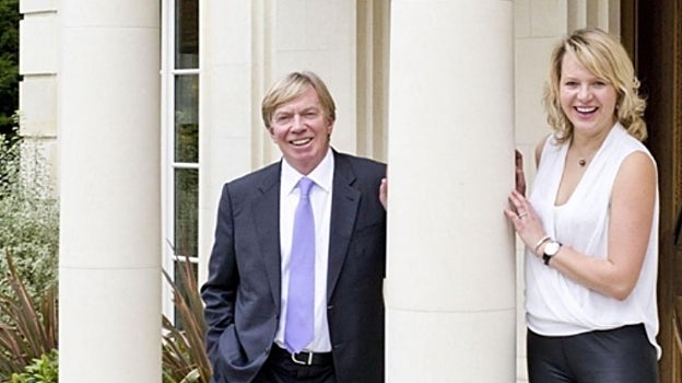 Mijail Watford y su mujer