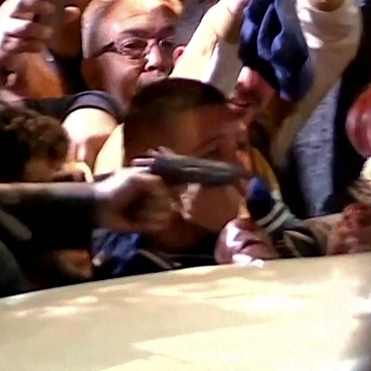 El supuesto intento de asesinato de Kirchner saca a sus partidarios a la calle