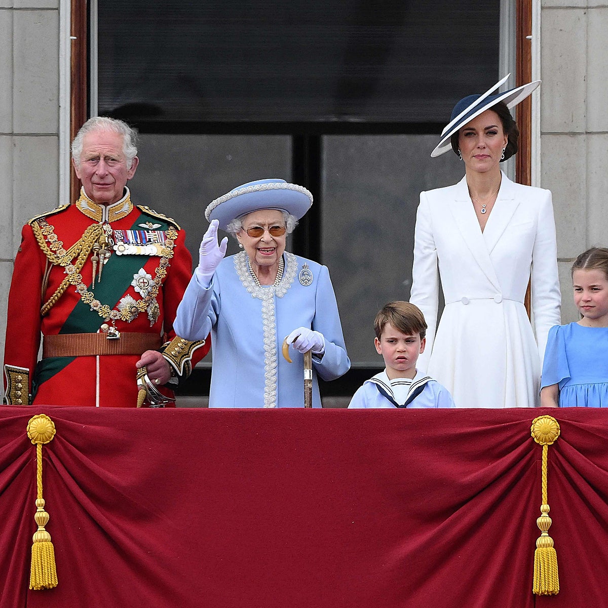 La herencia de los títulos reales tras la muerte de Isabel II: estos son los nuevos reyes, príncipes y duques