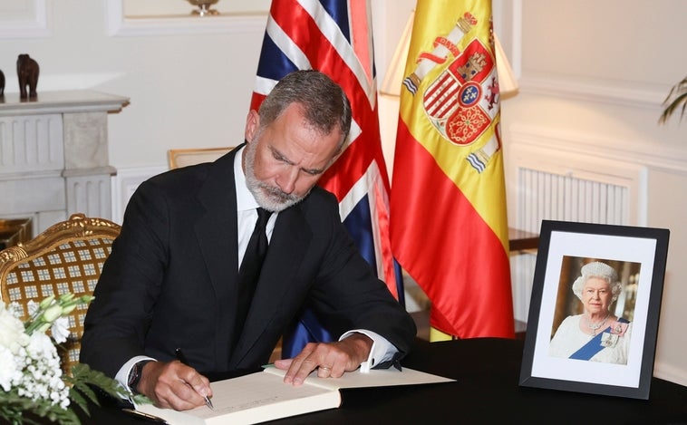 Felipe VI felicita a Carlos III de Inglaterra en nombre del Gobierno y el pueblo español