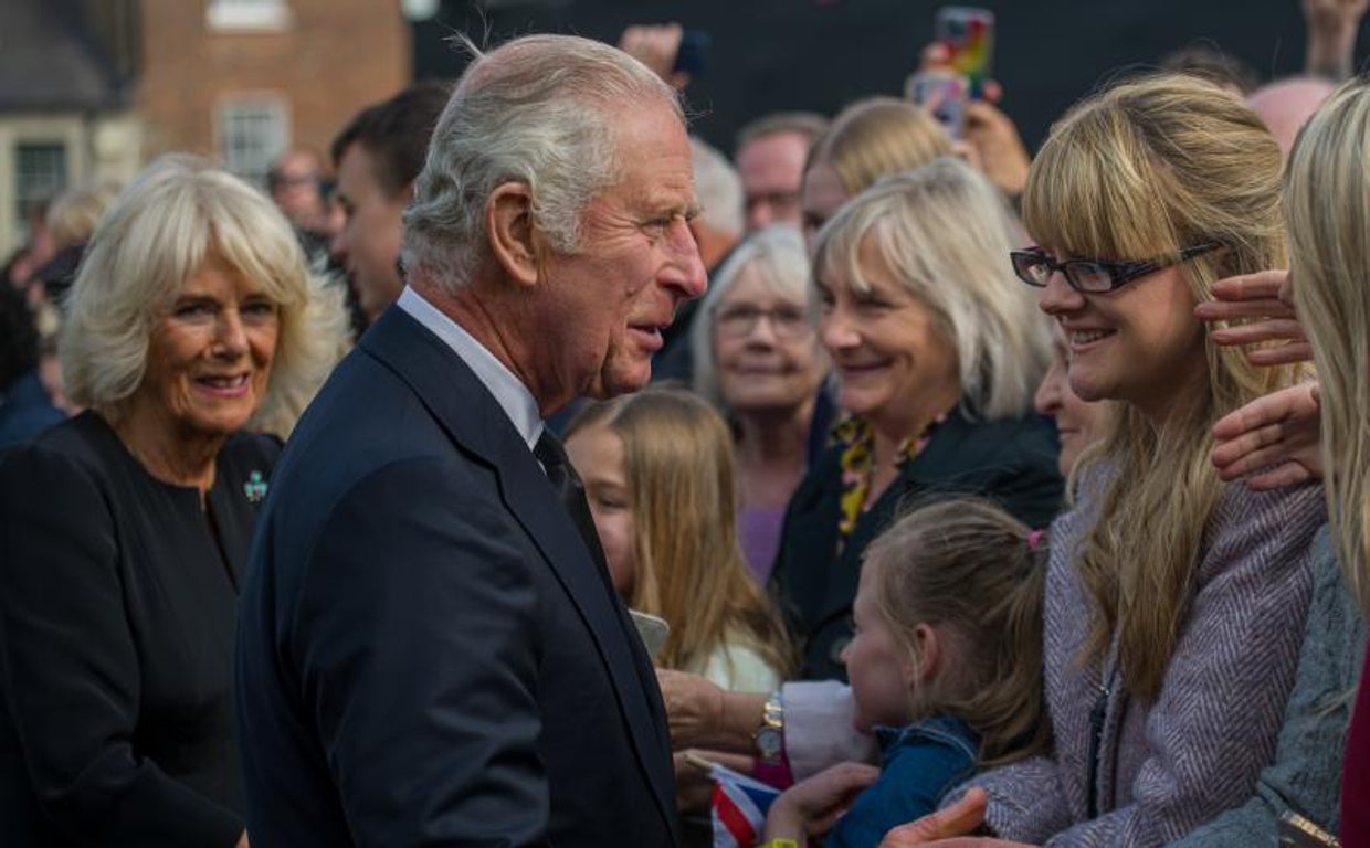 El Rey Carlos III, durante su visita en Irlanda del Norte