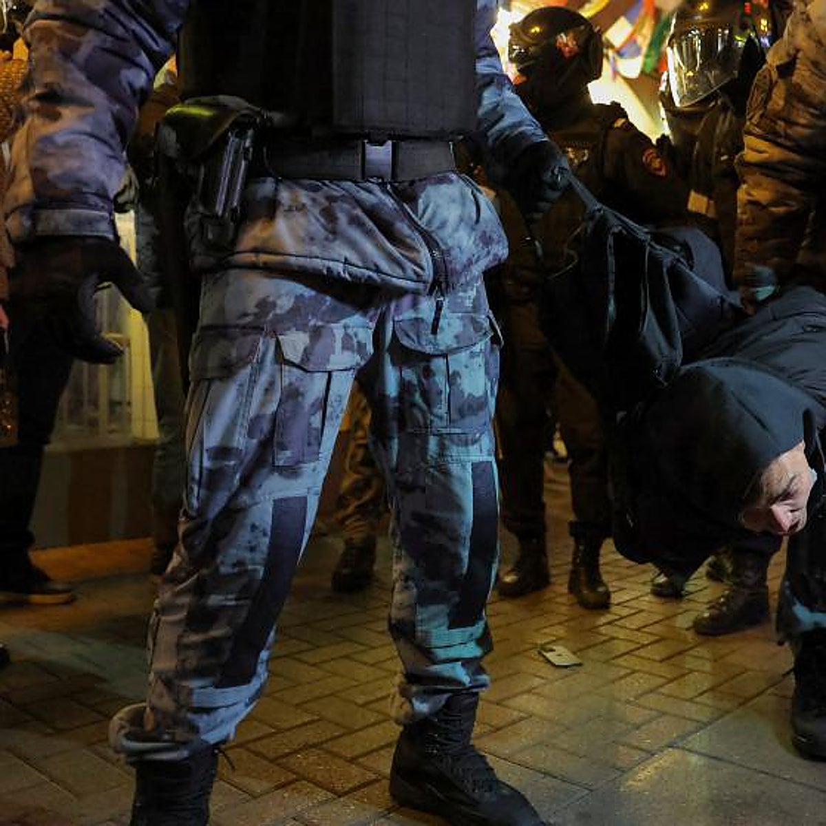 Más de un millar de detenidos en las protestas y venta masiva de vuelos para escapar de Rusia