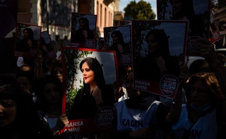 Las muertes por las protestas en Irán ascienden a 83