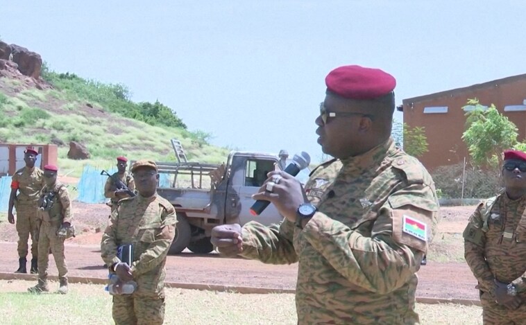 Un grupo de militares depone al líder de la junta en un nuevo golpe de Estado en Burkina Faso