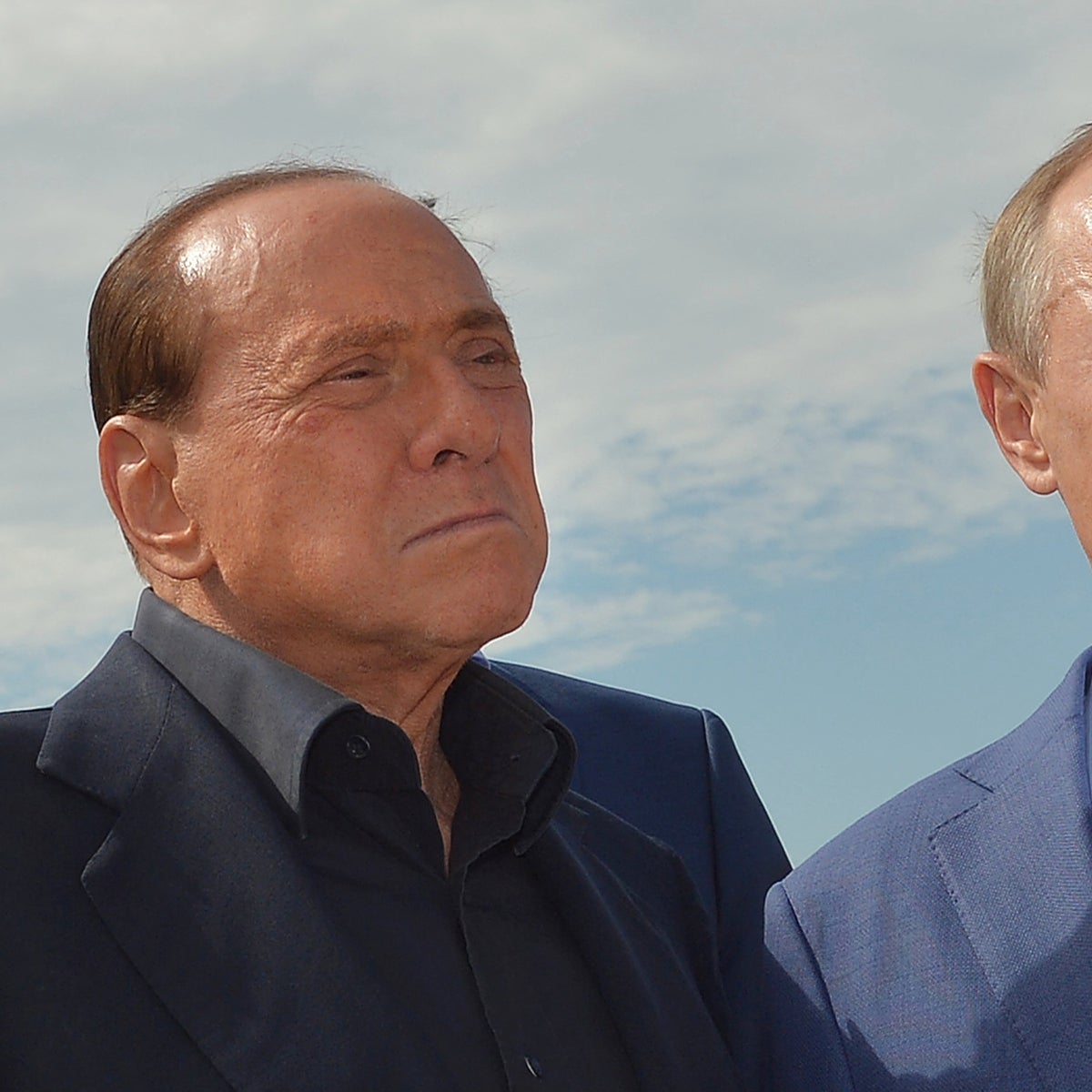 Berlusconi complica la formación de Gobierno a Meloni al reconocer que ha «retomado» la relación con Putin