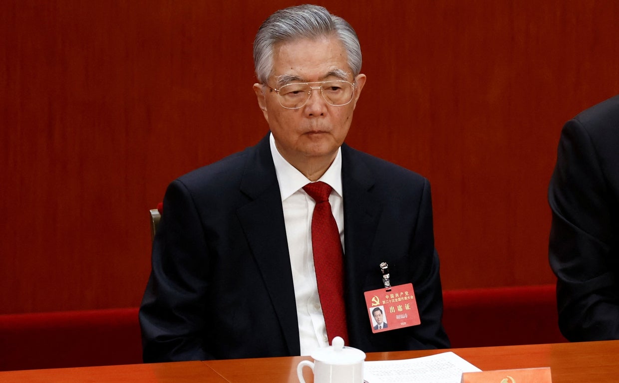 Hu Jintao, el expresidente chino que ha sido expulsado del Gran Palacio del Pueblo