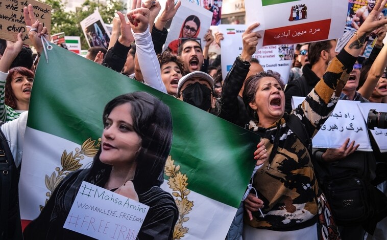 Irán lleva a juicio a cientos de detenidos en las protestas