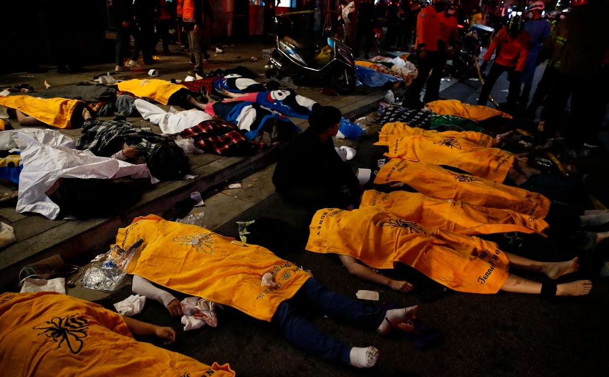 Cadáveres de la estampida de Corea del Sur