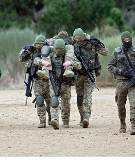 Imagen secundaria 2 - La mili de civiles ucranianos en Toledo para volver y luchar contra Rusia