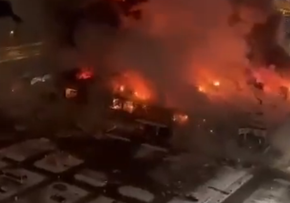 Los servicios de emergencia rusos investigan un posible incendio provocado en Moscú