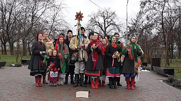 Los ucranianos representan el 'vertep' a las afueras de Kiev