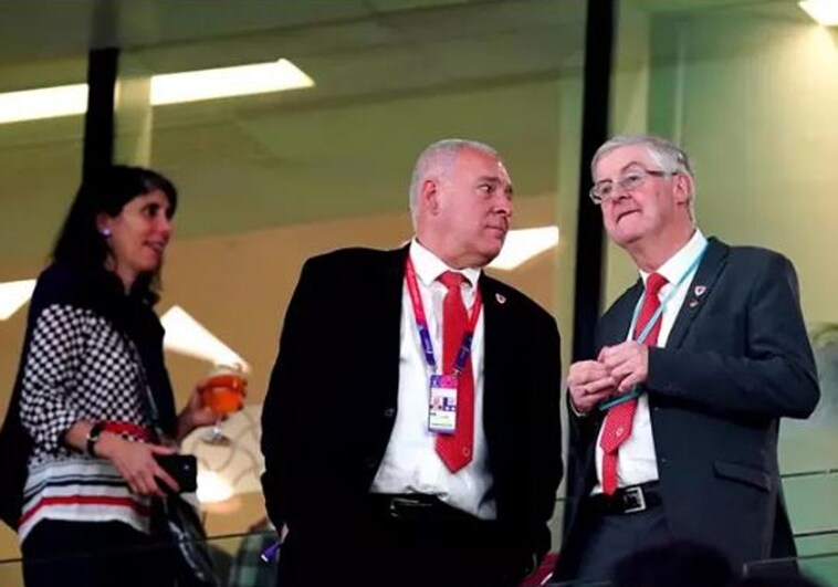 Qatar pagó al ministro principal de Gales y sus acompañantes todos los gastos de un viaje para ir al Mundial de fútbol