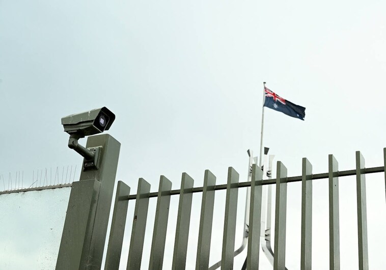 Australia eliminará las cámaras chinas de seguridad en edificios públicos