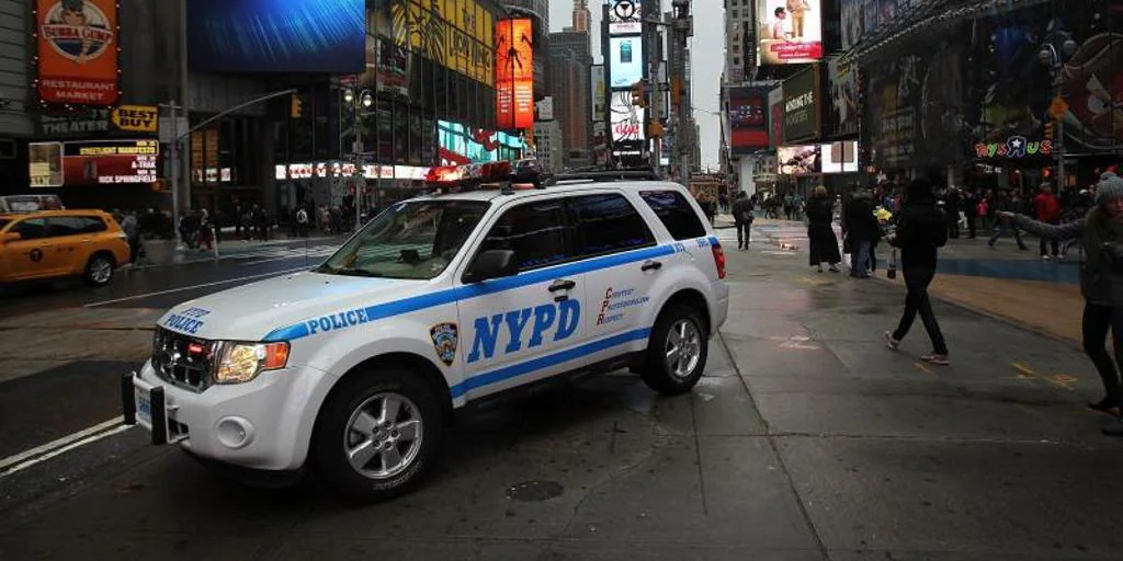 At least one dead in a shooting in Times Square, New York