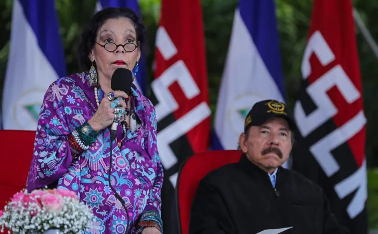 Imagen principal - Rosario Murillo: la mujer detrás del poder en Nicaragua
