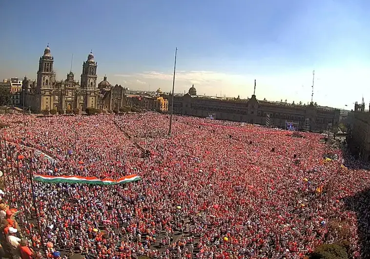 Medio millón de manifestantes en el Zócalo en contra del 'Plan B' de la reforma electoral de López Obrador