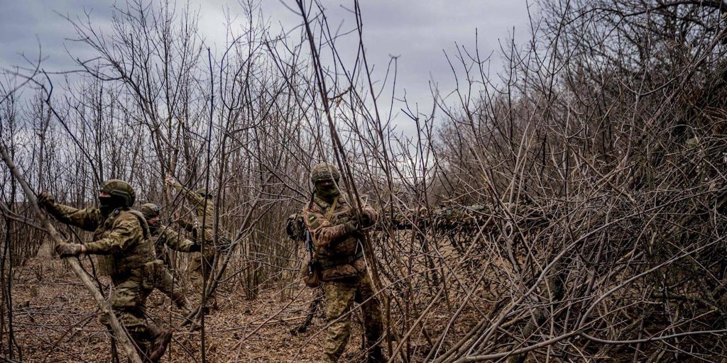 El Ejército ucraniano resiste heroicamente el arrollador empuje de las fuerzas rusas en Bajmut