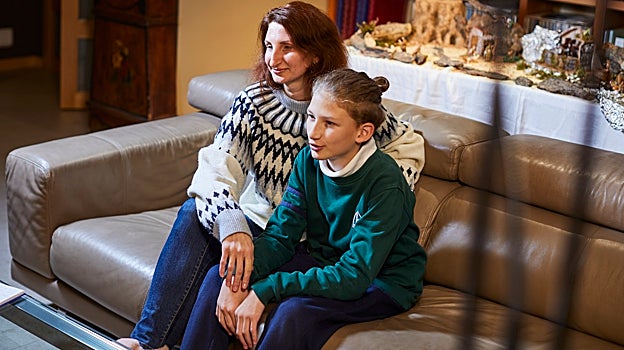 Vasilina Levitska y su hijo Feliks estuvieron refugiados en una casa española durante seis meses