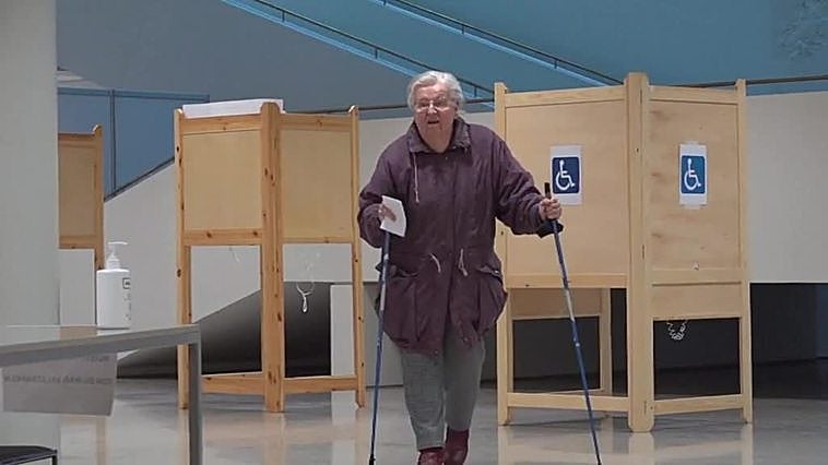 La primera ministra de Finlandia Sanna Marin se la juega en una apretada carrera electoral