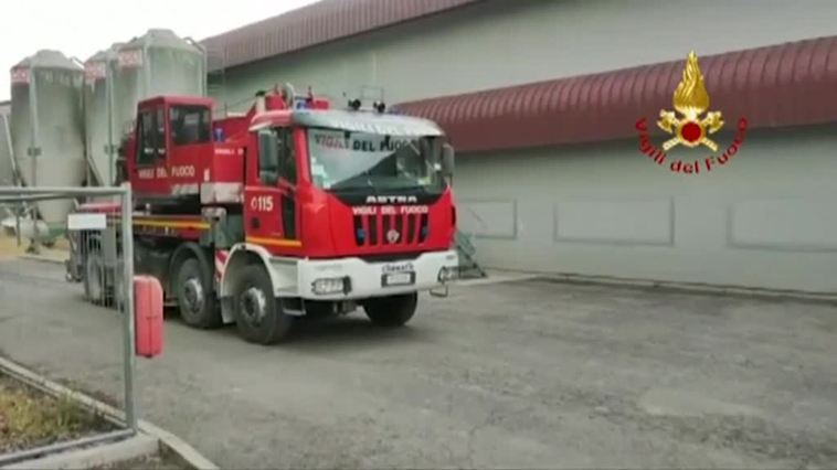 Mueren tres personas al chocar su coche contra el silo de una granja en el norte de Italia