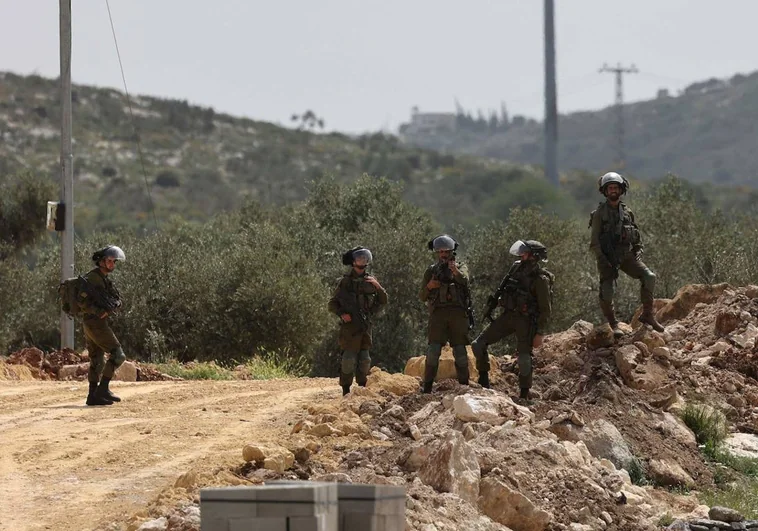Al menos un palestino muerto  durante una redada del Ejército israelí en Cisjordania