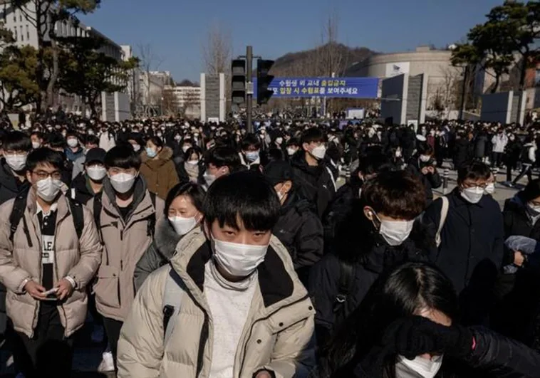Corea del Sur pagará 450 euros mensuales a los jóvenes aislados para que salgan a la calle